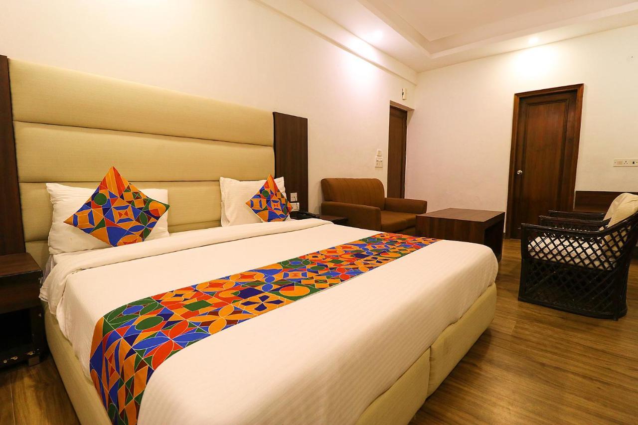 Hotel Bel Morris Új-Delhi Kültér fotó