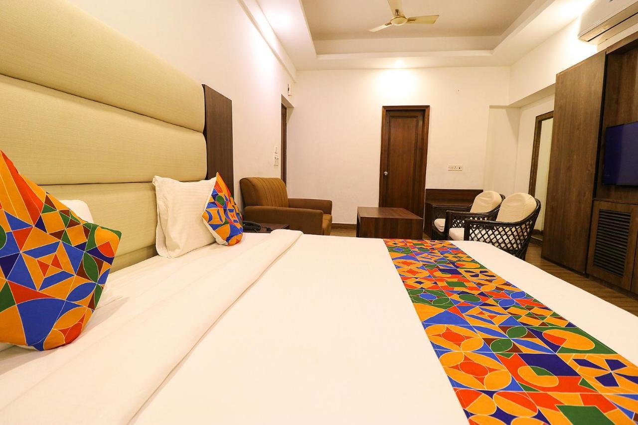 Hotel Bel Morris Új-Delhi Kültér fotó